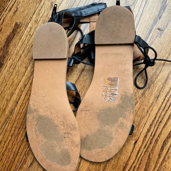 H&M black gladiator sandals - Picture 2 of 3